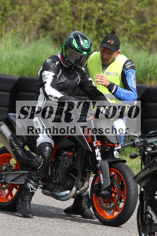 Archiv-2025/10 23.04.2025 Cornu Master School ADR/rot-rouge/46